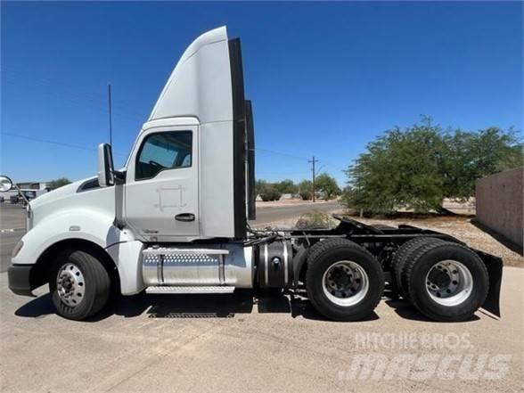 Kenworth T680 Tractor Units