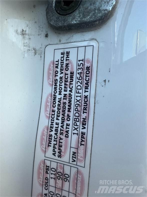 Peterbilt 579 Tractor Units