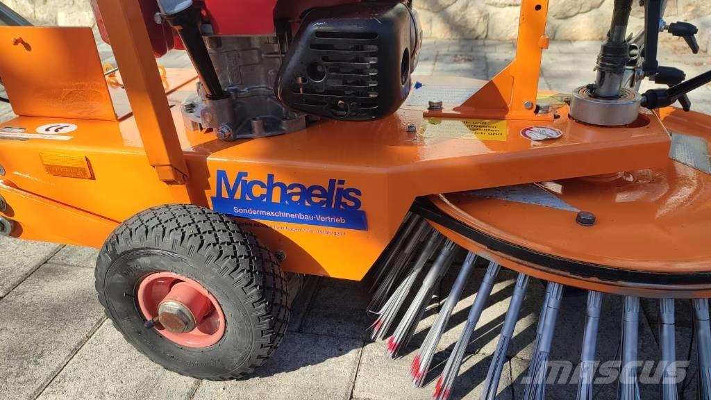 Michaelis KM 12 SV Sweepers