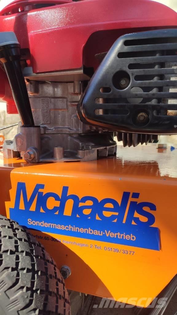Michaelis KM 12 SV Sweepers