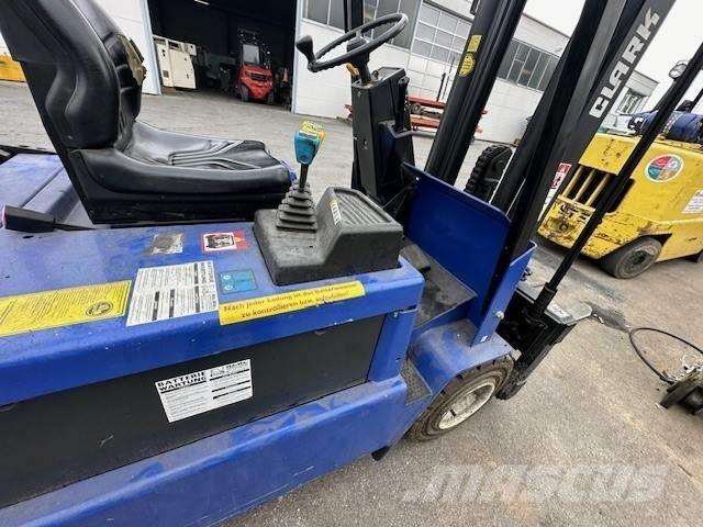 Clark EM 2,5 Electric forklift trucks