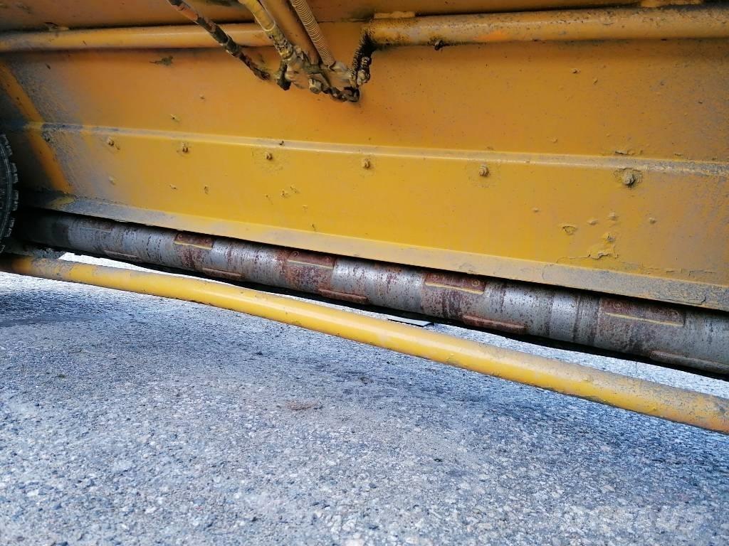 Epoke 200 Sand and salt spreaders