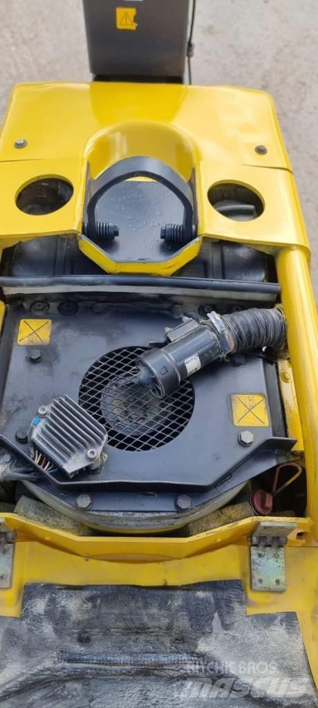 Atlas Copco LH 700 Plate compactors