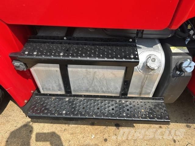 Freightliner M2 106 Beverage delivery trucks