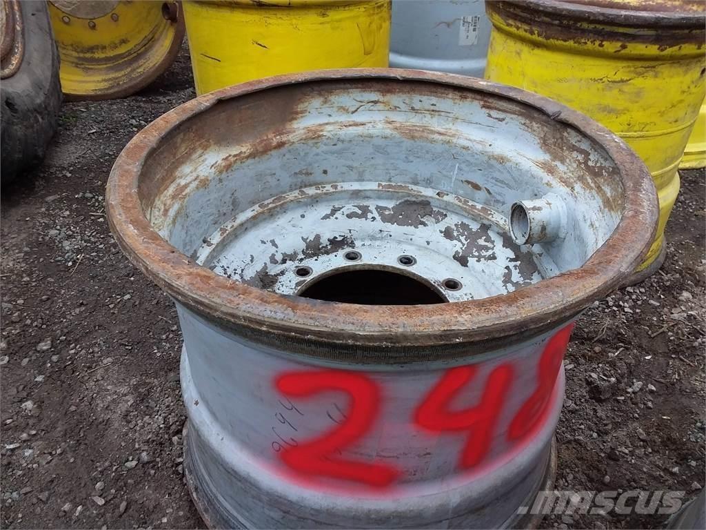 Valmet 860 20x26,5 Tyres, wheels and rims