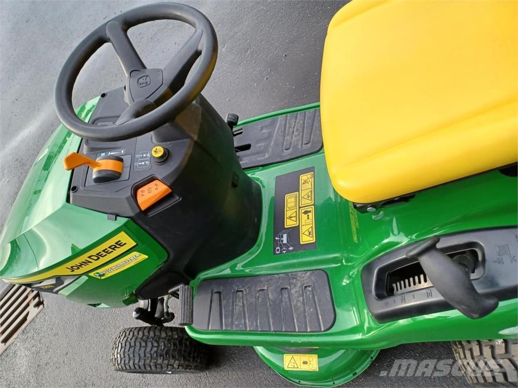 John Deere X147R Greens mowers