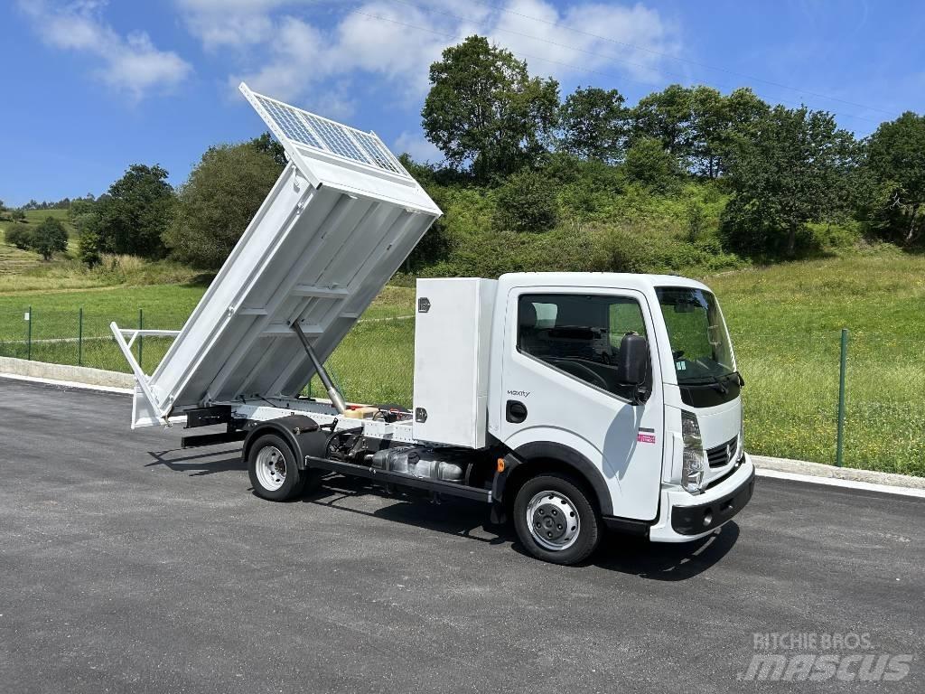 Renault Maxity Pick up/Dropside