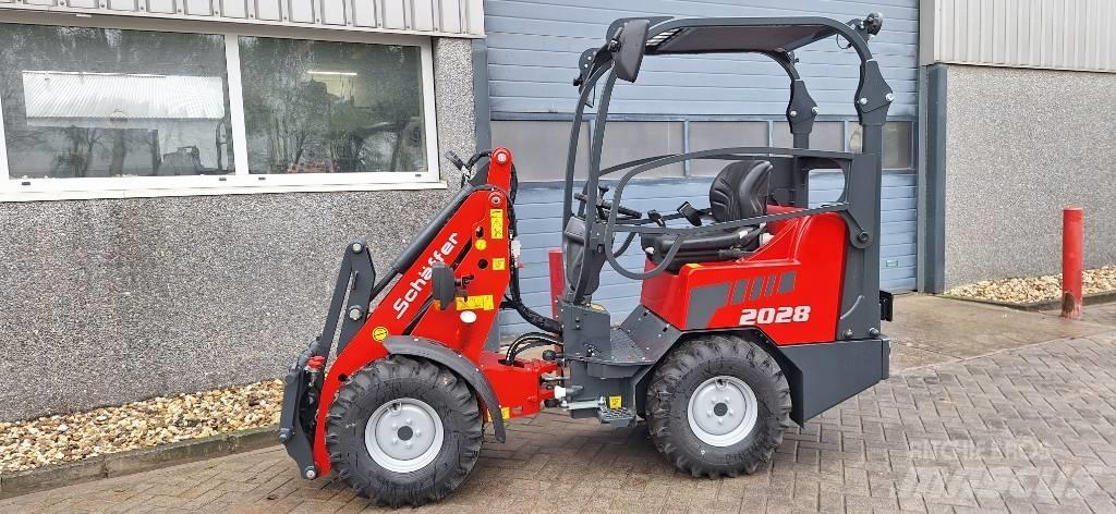 Schäffer 2028-2 Multi purpose loaders