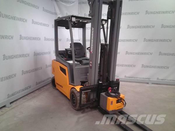 Jungheinrich EFG 320 Electric forklift trucks