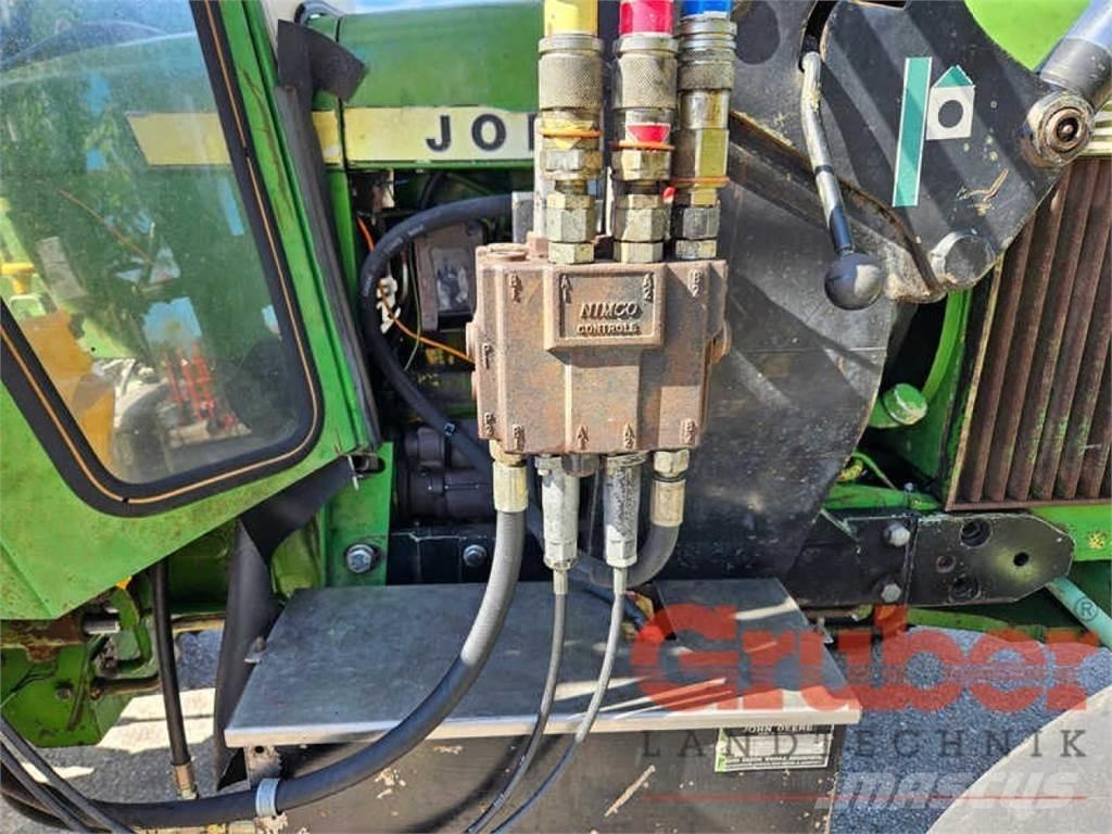 John Deere 2130 S Tractors
