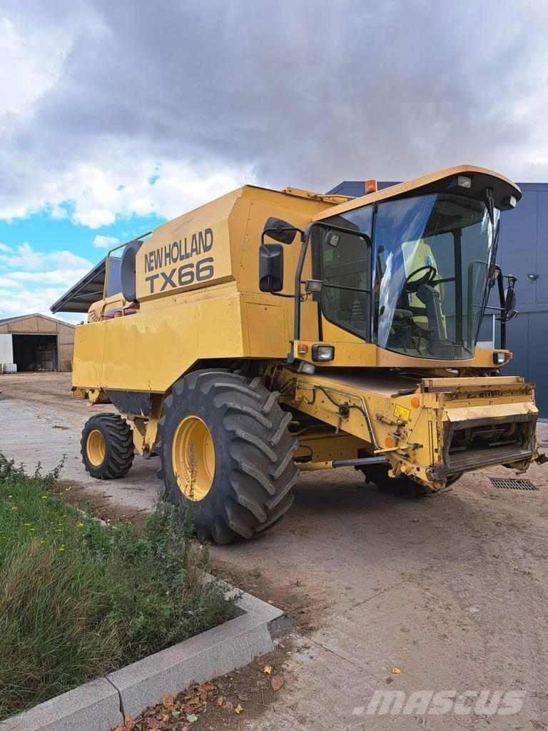 New Holland TX 66 Combine harvesters