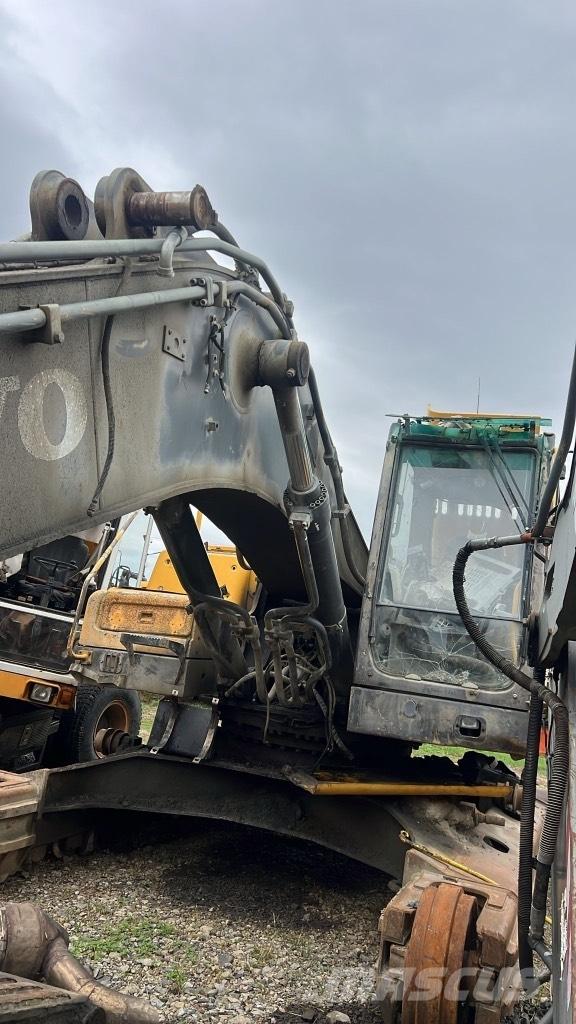 Volvo EC 360 L Tracks, chains and undercarriage