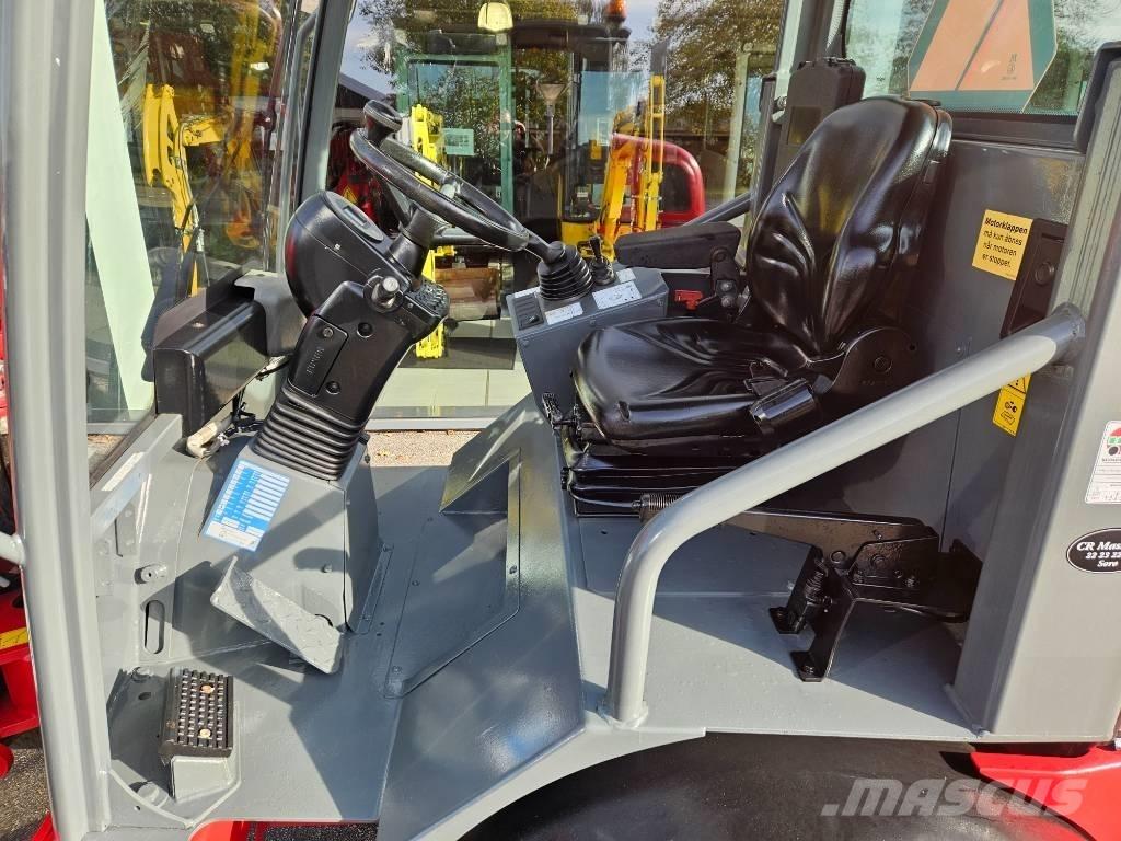 Weidemann 2070LP Mini loaders