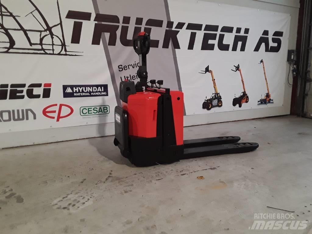 BT LPE 200 Low lifter with platform