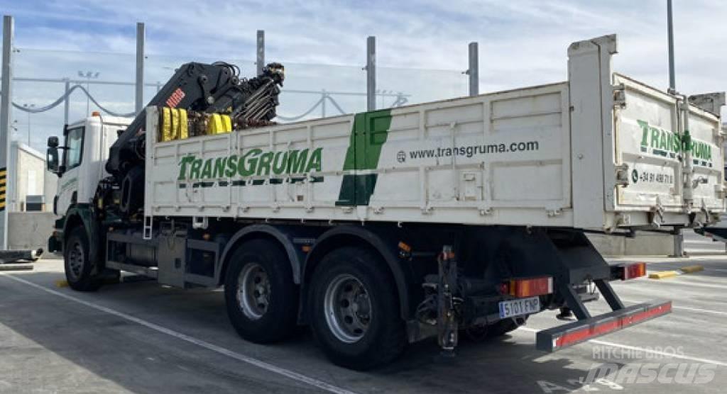 Hiab 477 E-8 Loader cranes
