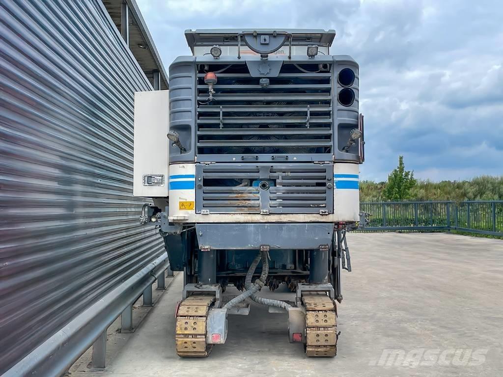 Wirtgen W 210 Asphalt cold milling machines