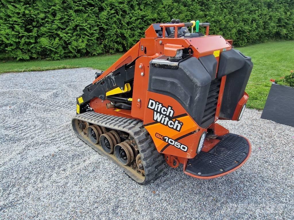 Ditch Witch SK 1050 Telehandlers for agriculture