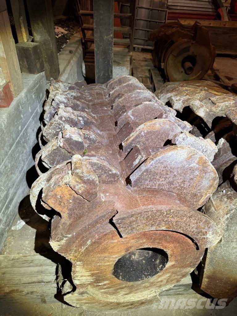 CBI 6400 forged drum Wood chippers