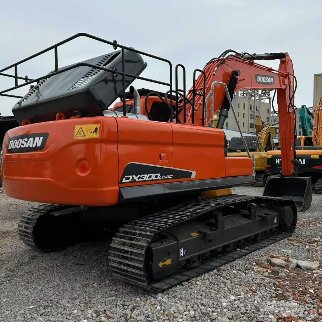 Doosan 300LC-9C Crawler excavators