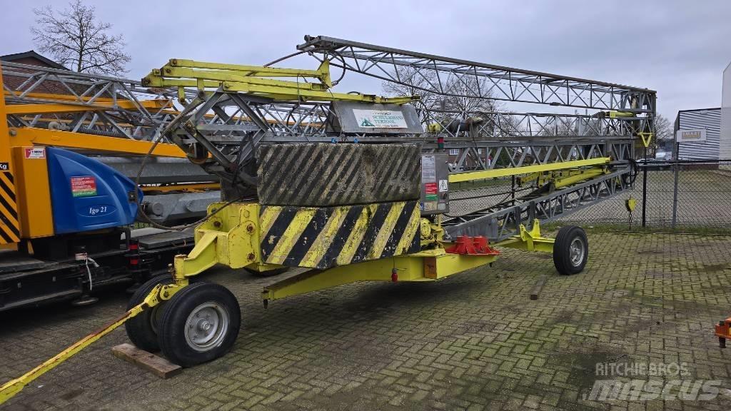 Potain GMH 519 Self erecting cranes