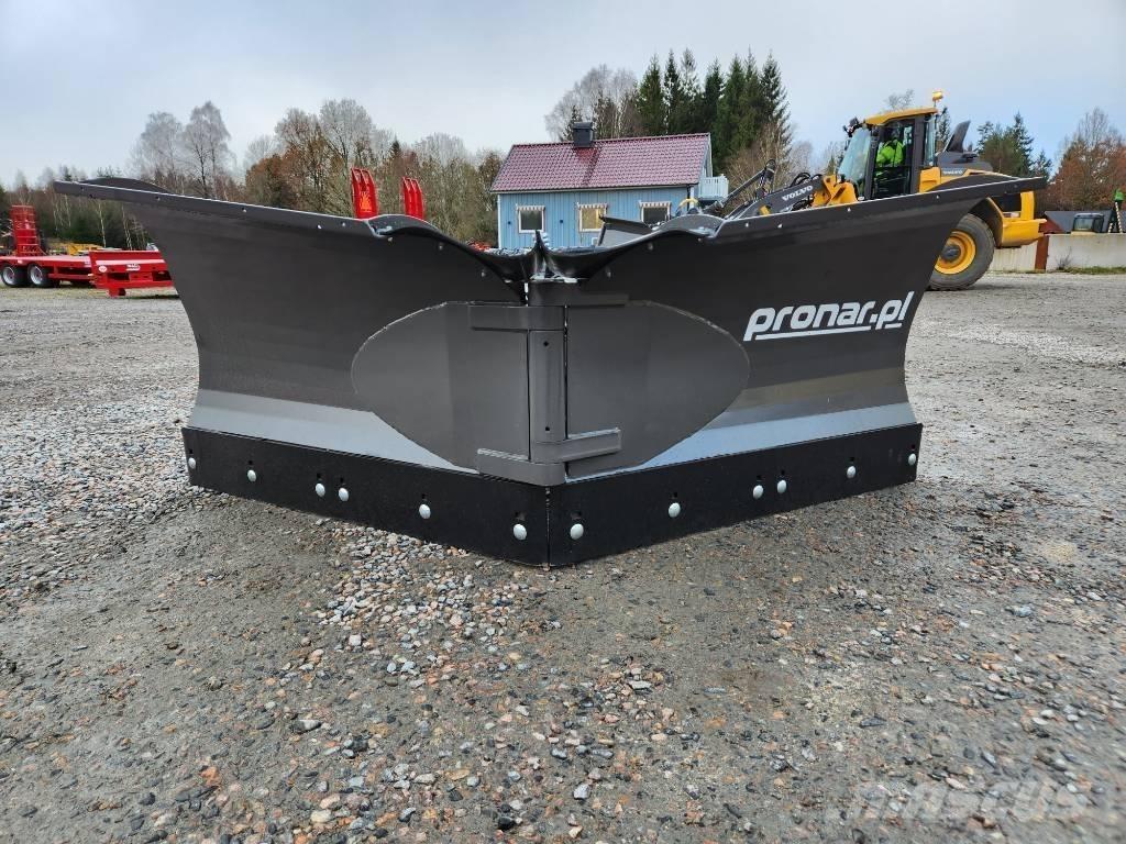 Pronar PUV 2800 M Snow blades and plows