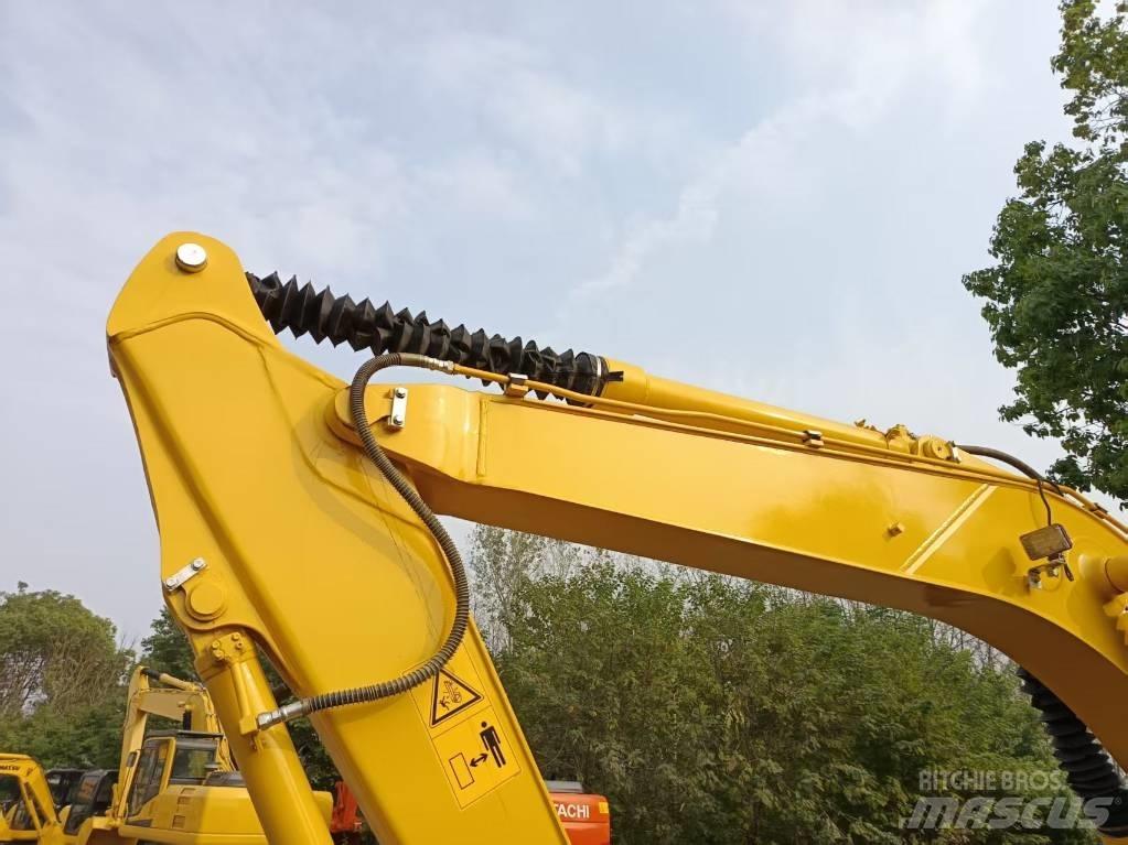 Komatsu PC120 Midi excavators  7t - 12t