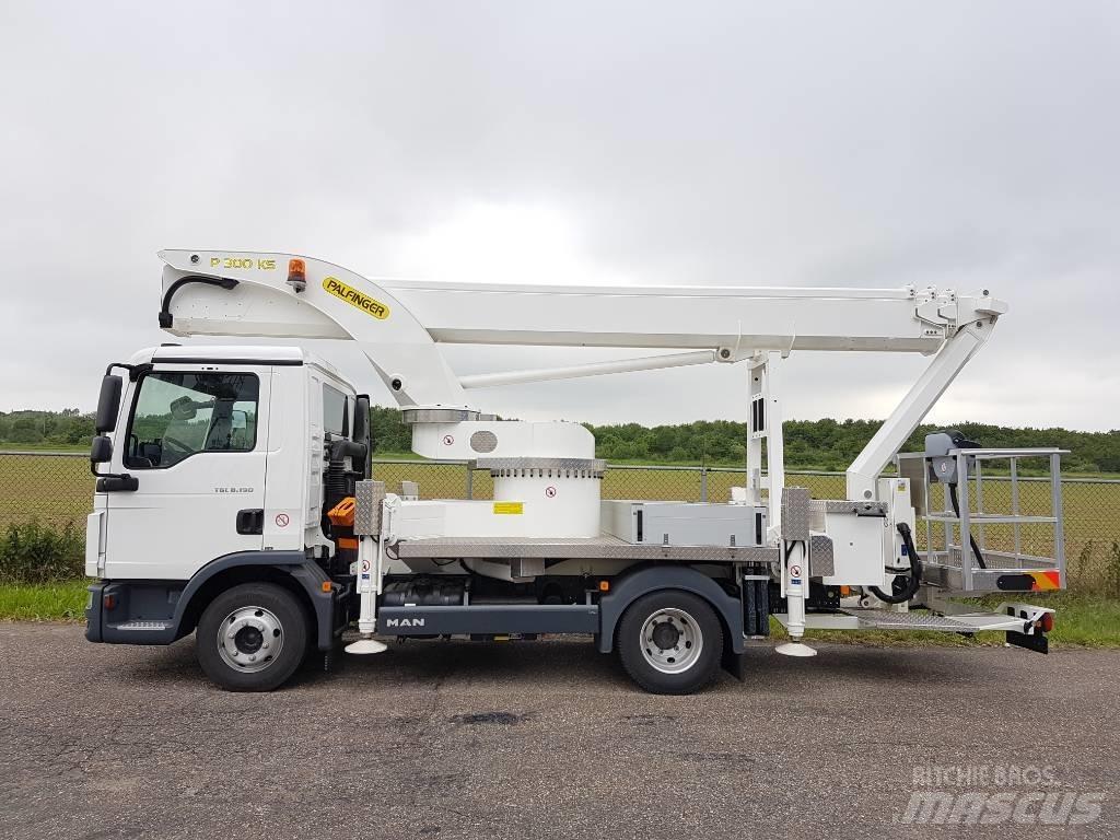 Palfinger P 300 KS Truck & Van mounted aerial platforms