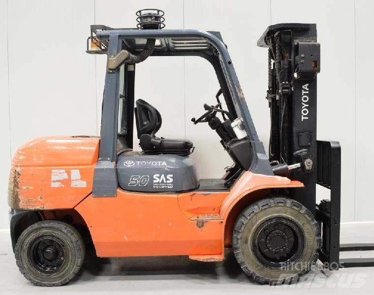 Toyota 7 FD 45 Diesel trucks