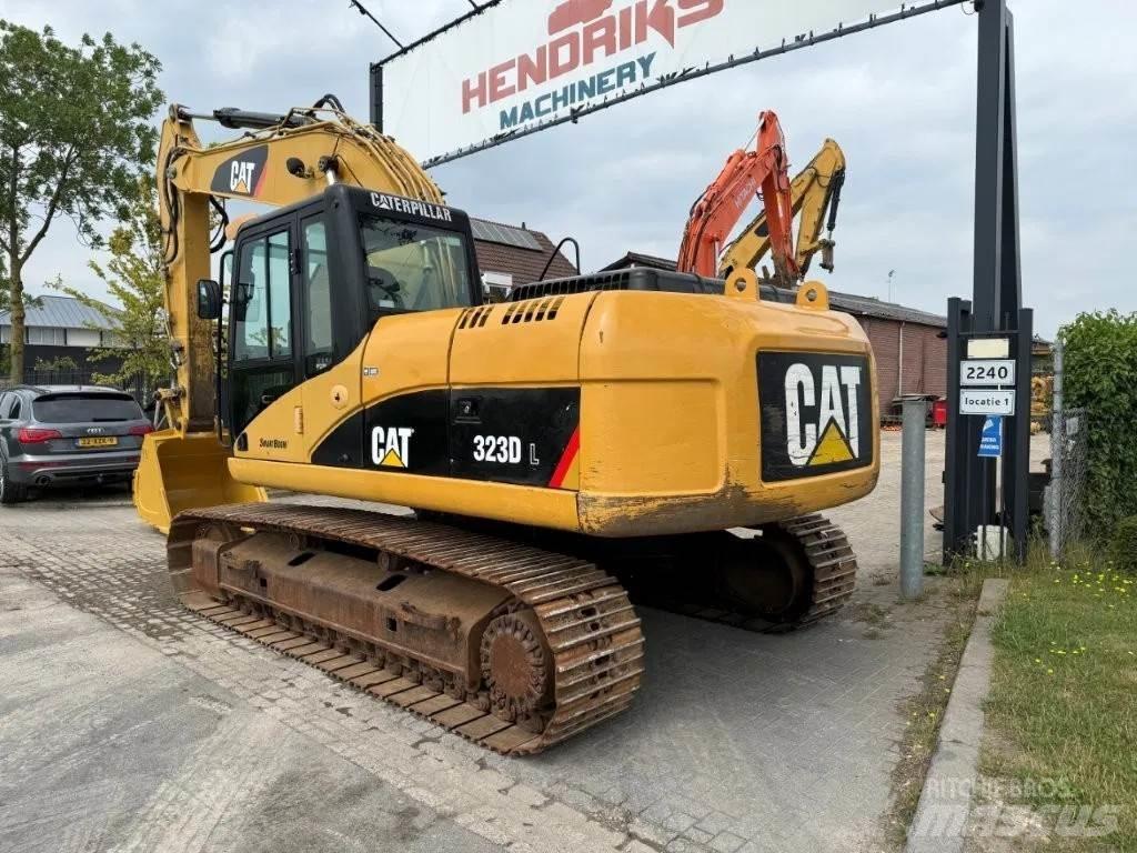 CAT 323DL (320DL) Crawler excavators