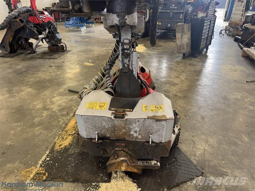 Log Max 3000T Harvester heads