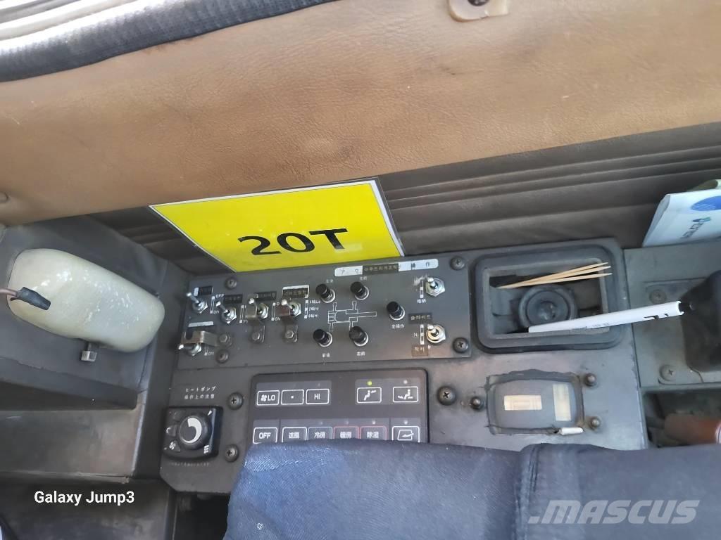 Tadano TR 250 M Rough terrain cranes