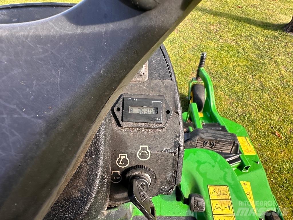 John Deere 1565 Riding mowers