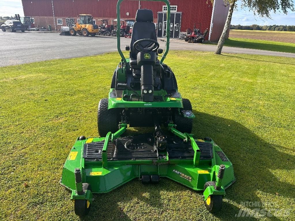 John Deere 1565 Riding mowers