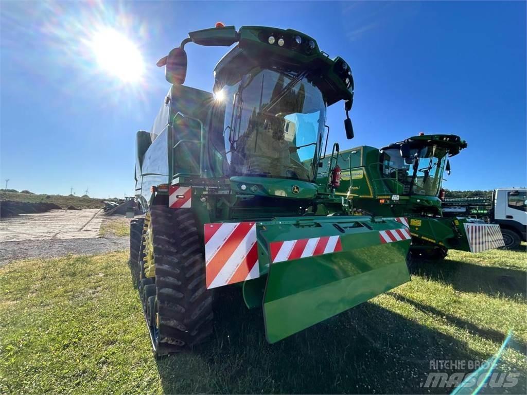 John Deere S780 Combine harvesters