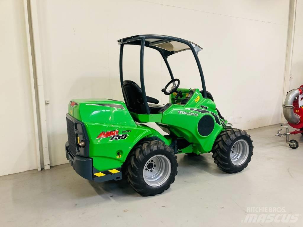 Avant 755 i Mini loaders