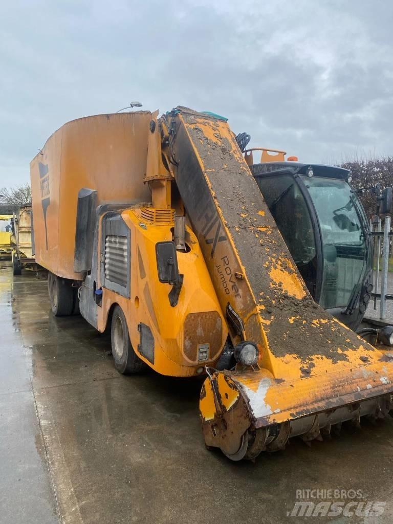 Matrix Rover Jumbo Mixer feeders