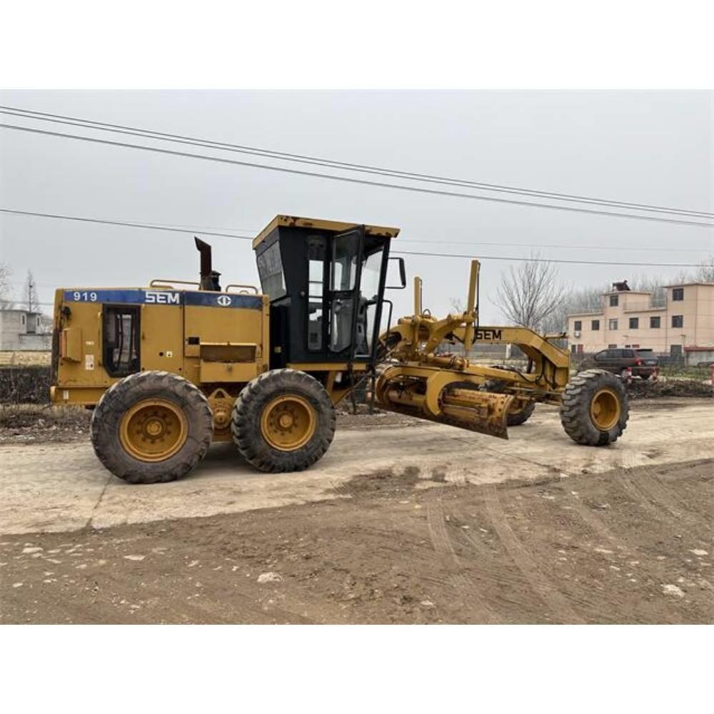 SEM 919 Wheel dozers