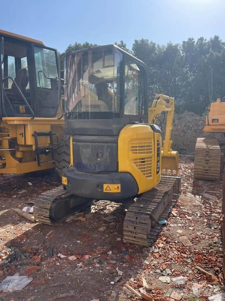 Komatsu PC 35 Crawler excavators