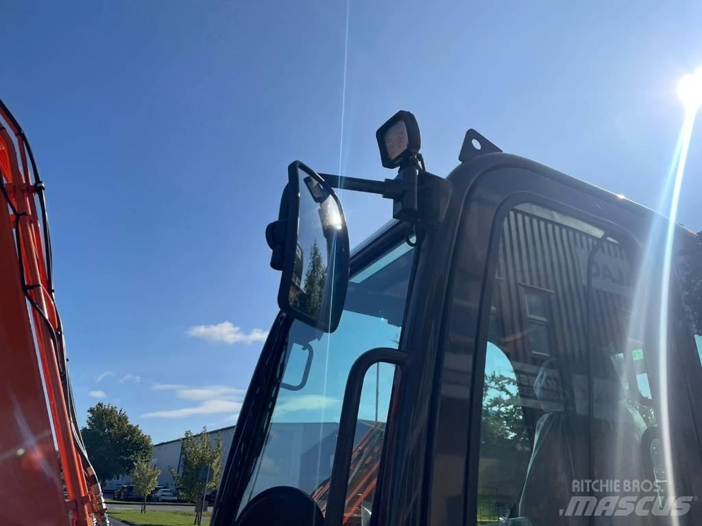 Develon DX 85 R-7 Midi excavators  7t - 12t