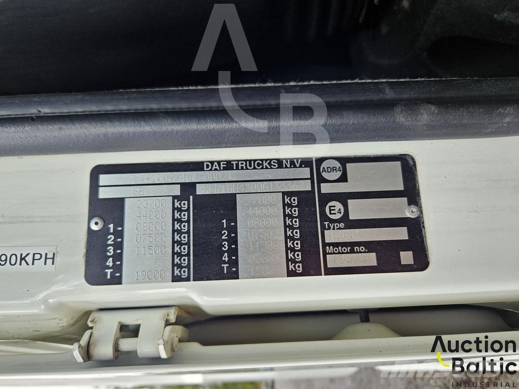 DAF XF460 Tractor Units