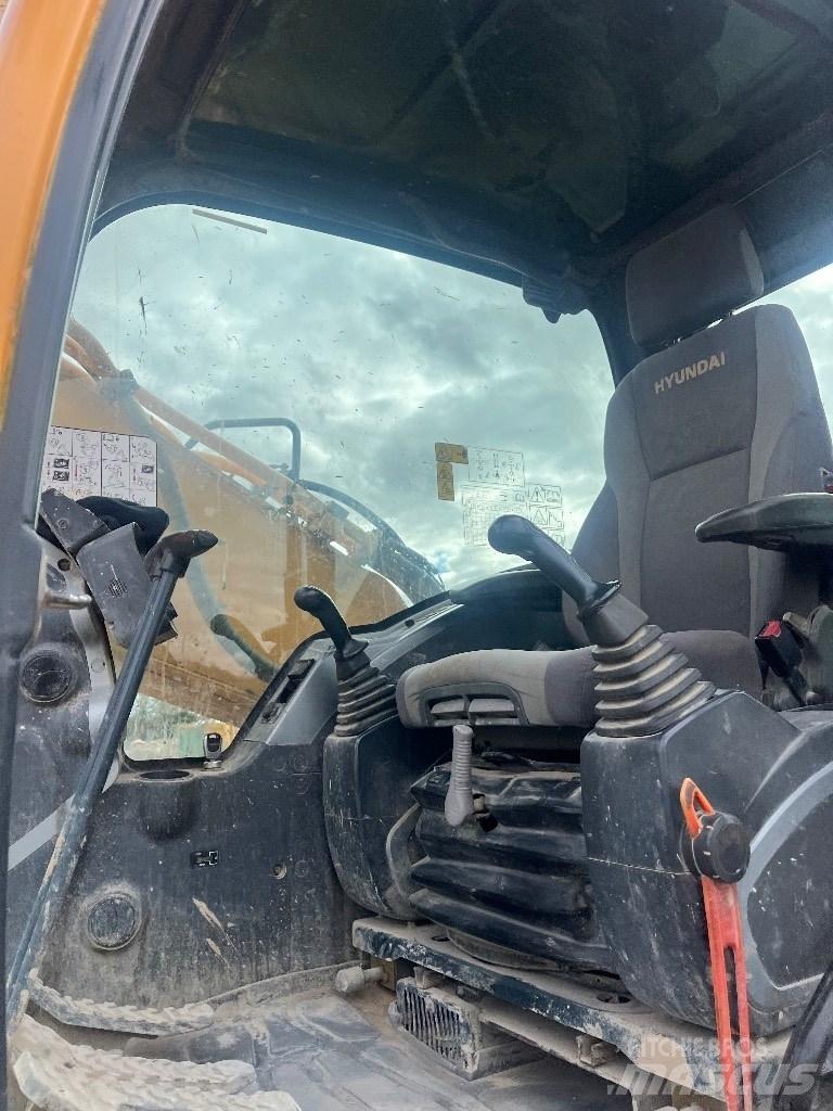 Hyundai 210-9 Crawler excavators