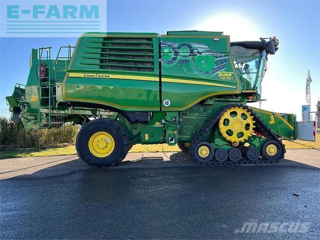 John Deere t670 Combine harvesters