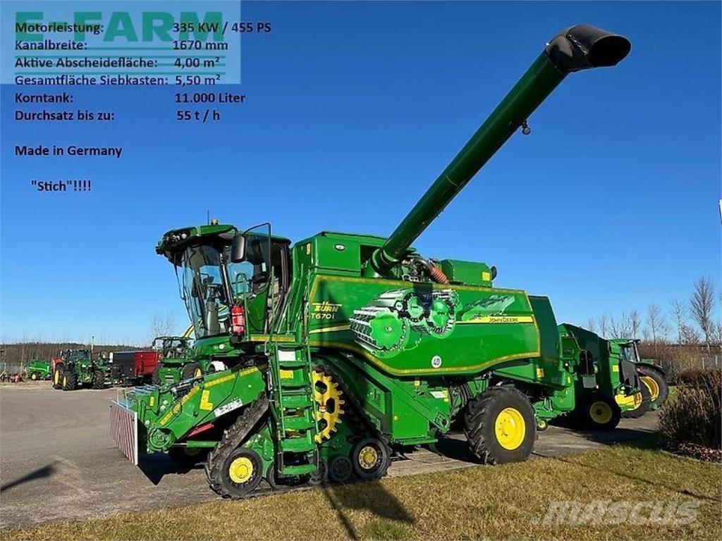 John Deere t670 Combine harvesters