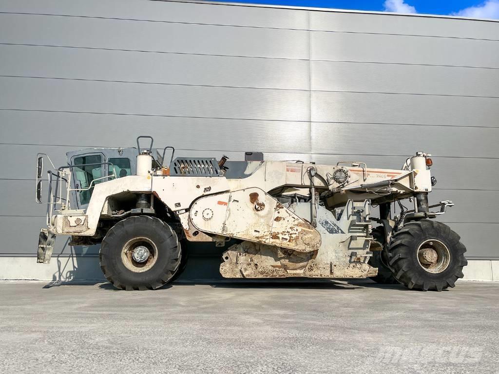 Wirtgen WR 2400 Asphalt recyclers
