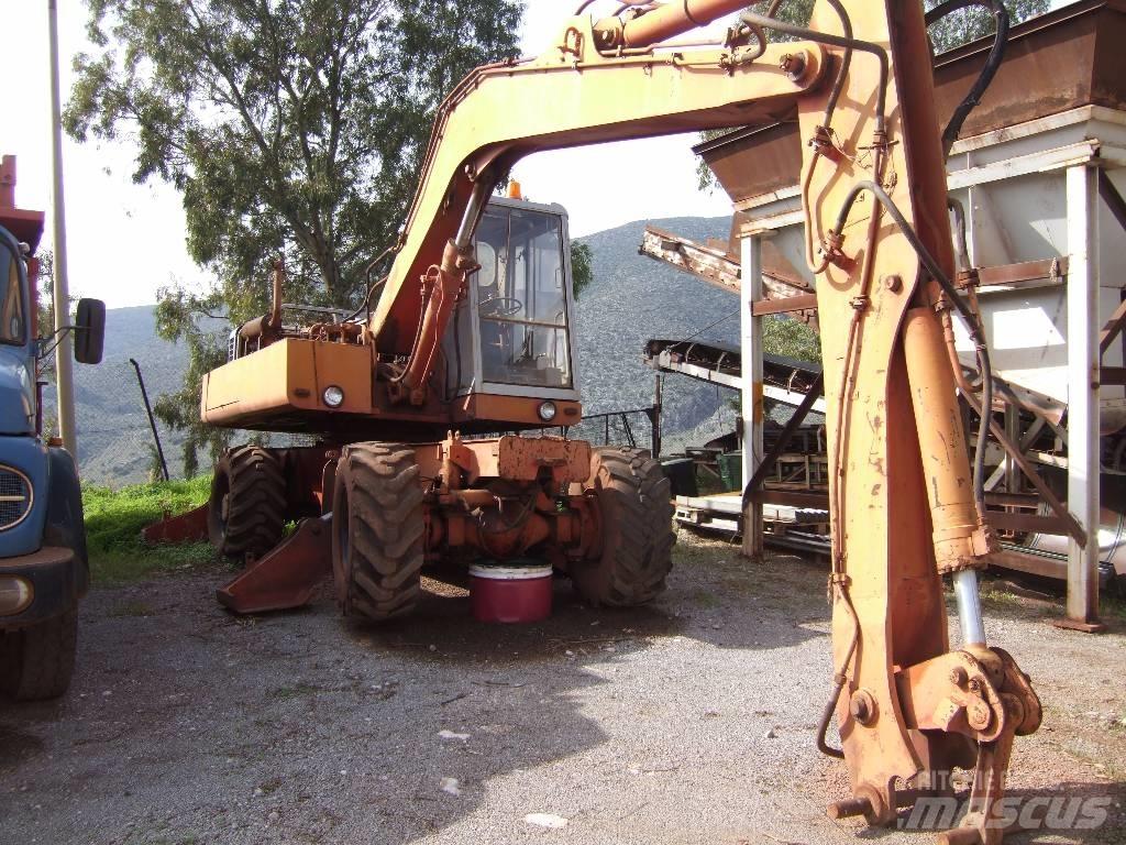 Poclain 1000 LT Backhoe loaders