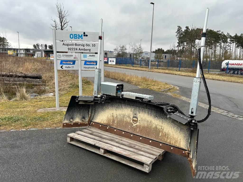 AP Powerblade PB2200 Crawler loaders
