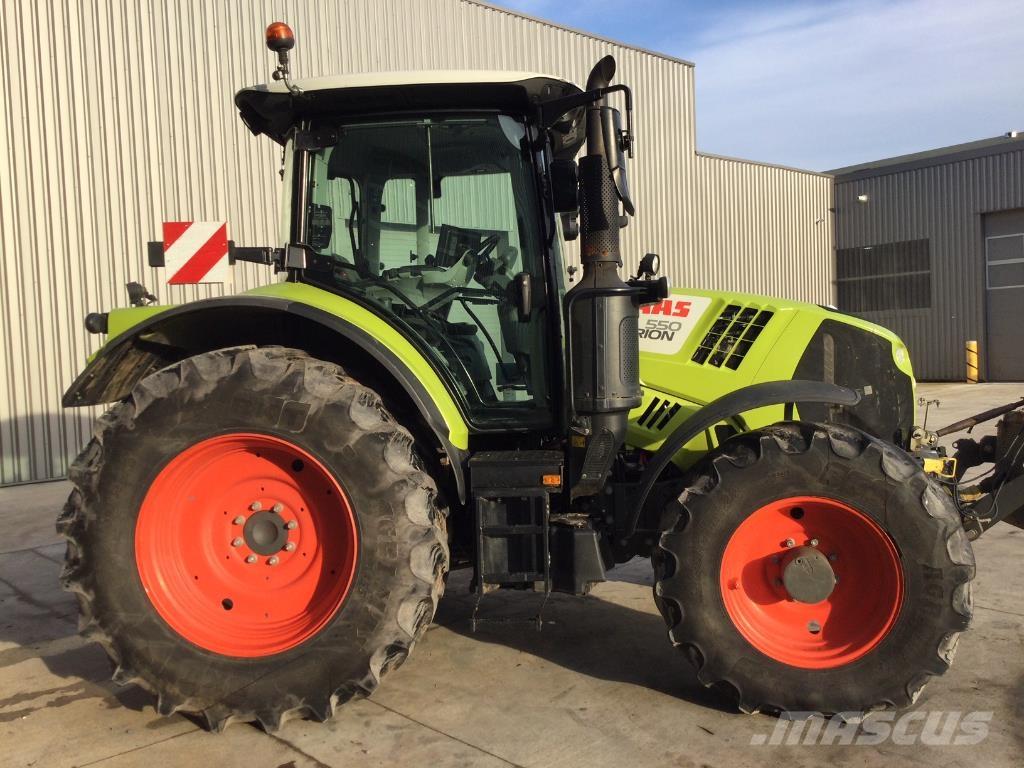 CLAAS ARION 550 Tractors
