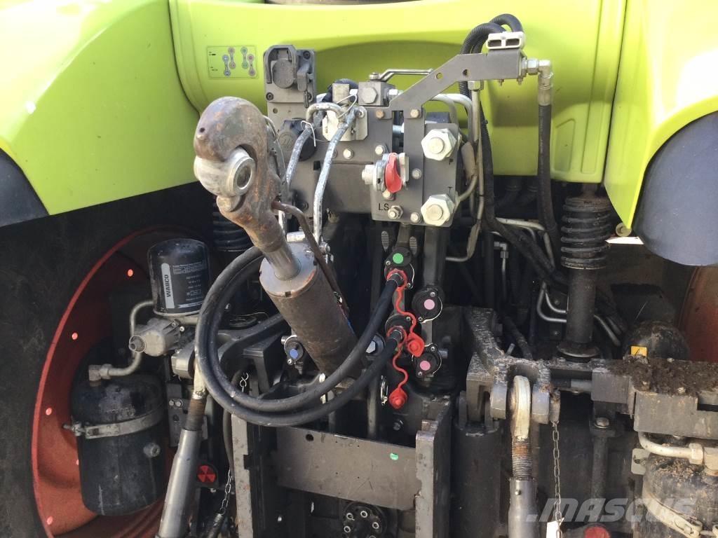 CLAAS ARION 550 Tractors