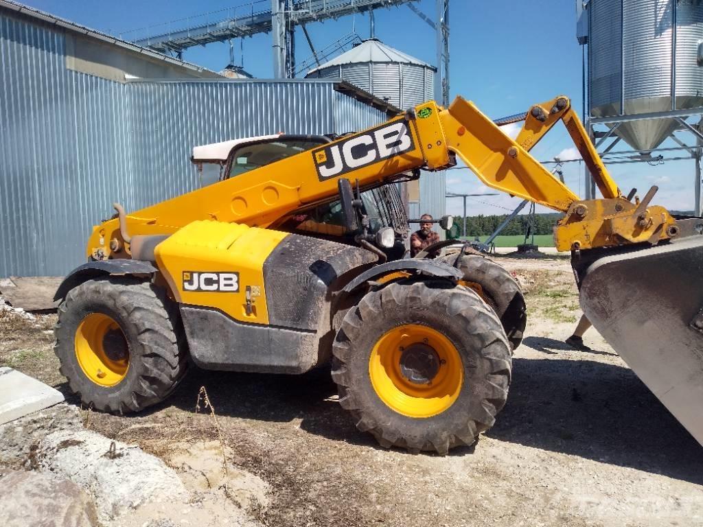 JCB 541 AGS Telehandlers for agriculture