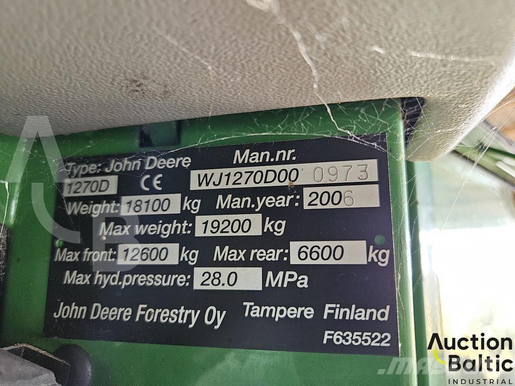 John Deere 1270 D Harvesters